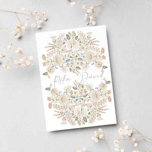 Kalocsai mintás esküvői meghívó, krémszínű, középen nyíló